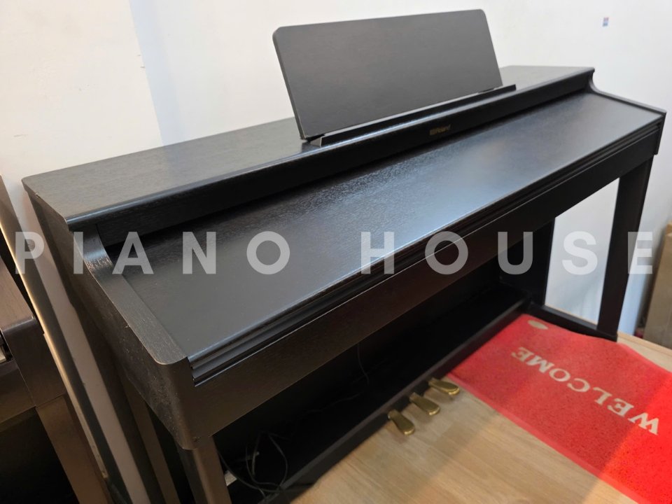 Cận cảnh ROLAND RP-701 CB (USED) tại Piano House